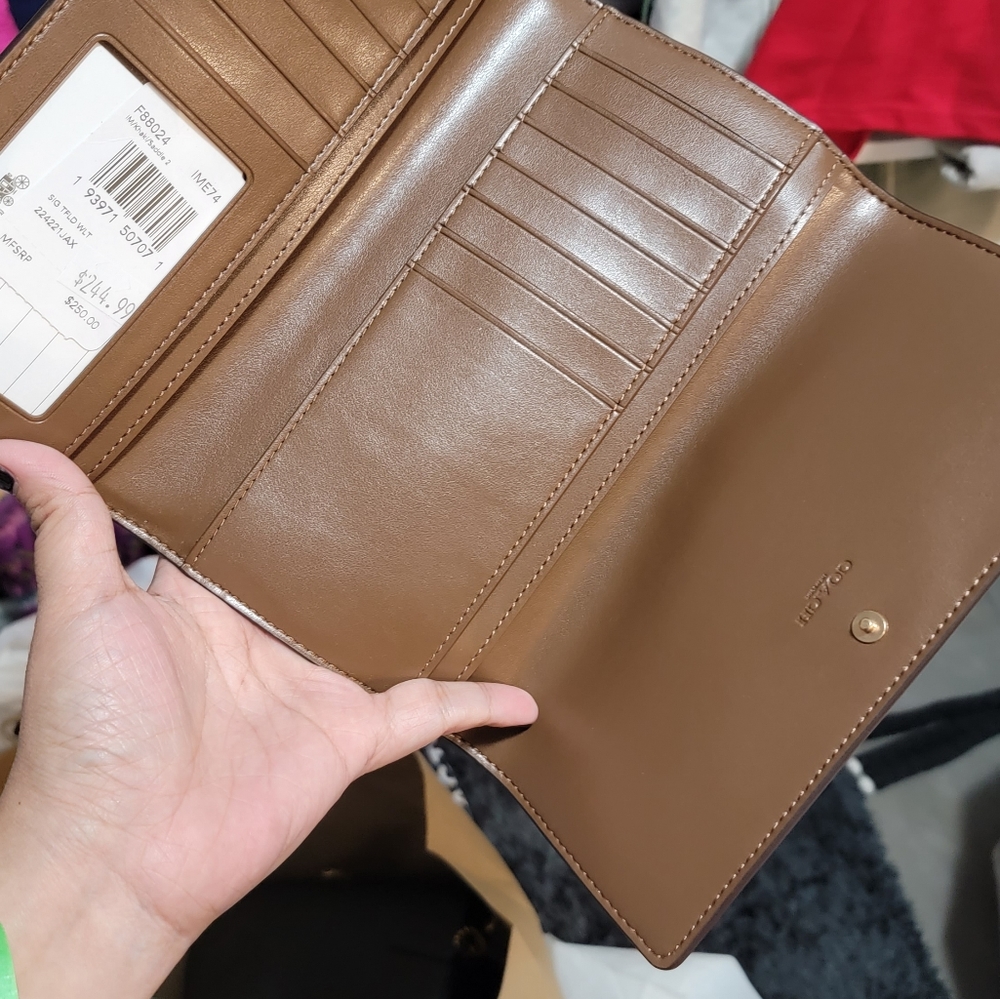 COACH TRIFOLD LONG WALLET